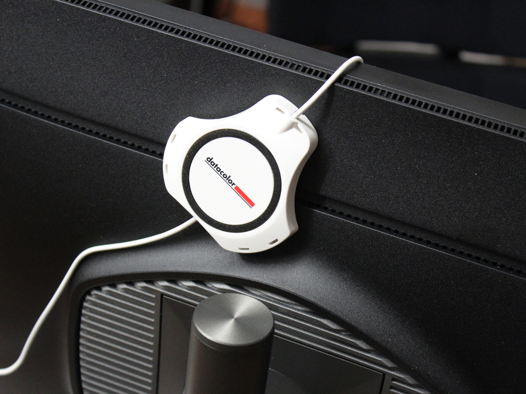 Für die Tests verwenden wir einen neuen Datacolor Spyder bzw. SpyderPro Kalibrator.