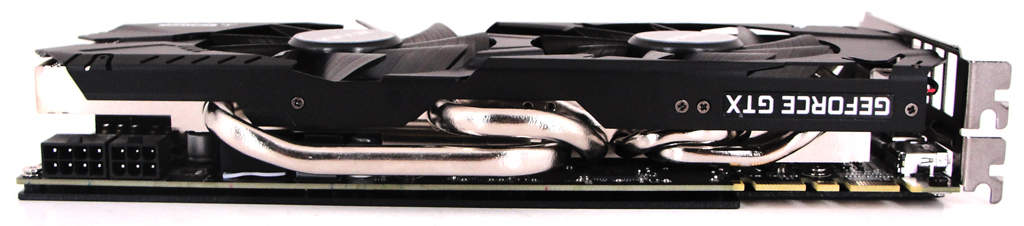 Die GTX 970 EXOC Sniper Edition von der Seite.